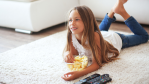 child watching tv